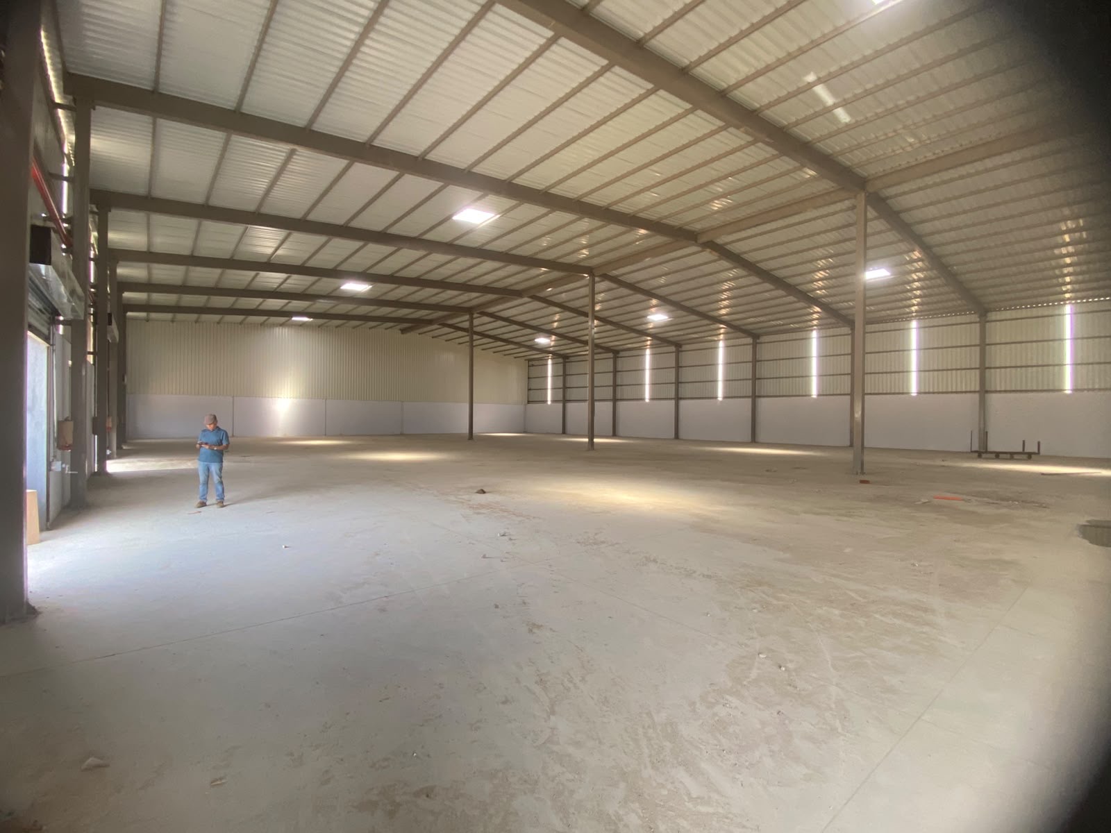 Warehouse in Aslali, Ahmedabad — interior view
