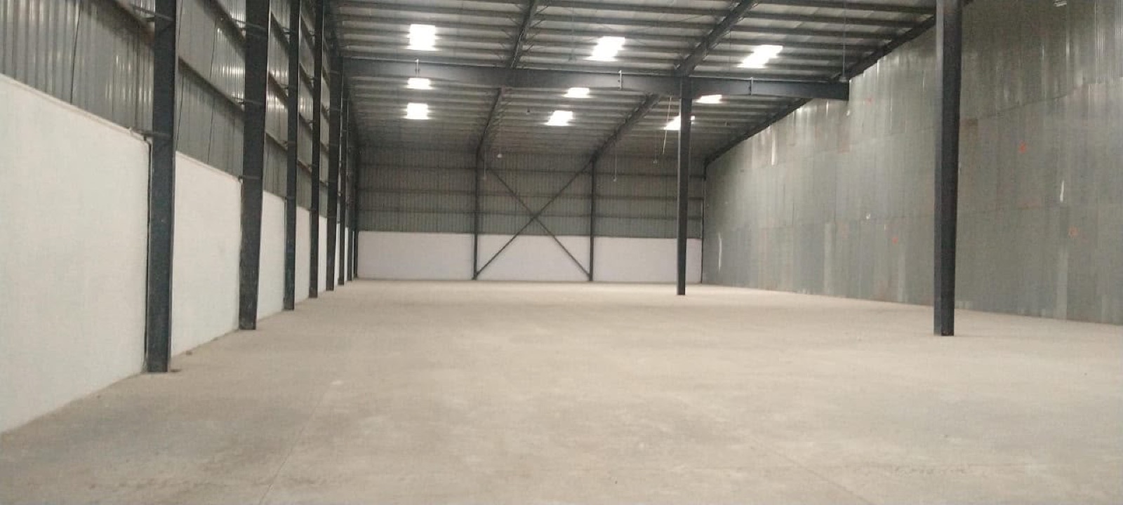 Warehouse in Kamod, Ahmedabad — interior view